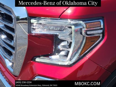 Used 2022 GMC Sierra 1500 SLT AWD/4WD image 8
