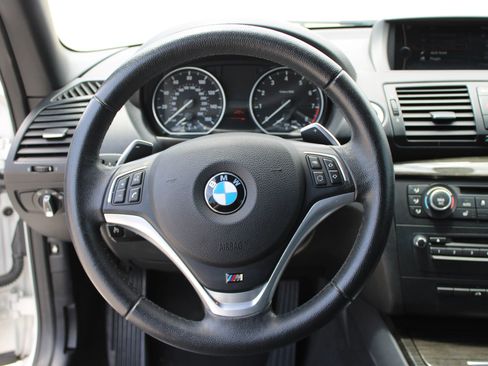 Used 2013 BMW 135i Convertible RWD image 9