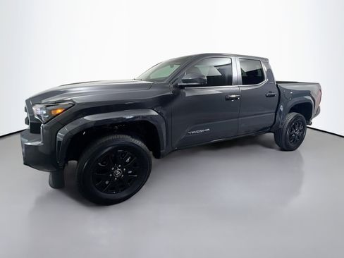 Used 2025 Toyota Tacoma SR5 RWD image 9