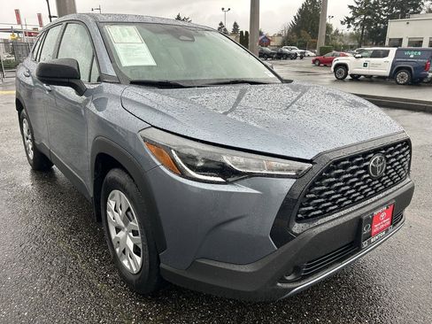 Certified 2023 Toyota Corolla Cross L image 7