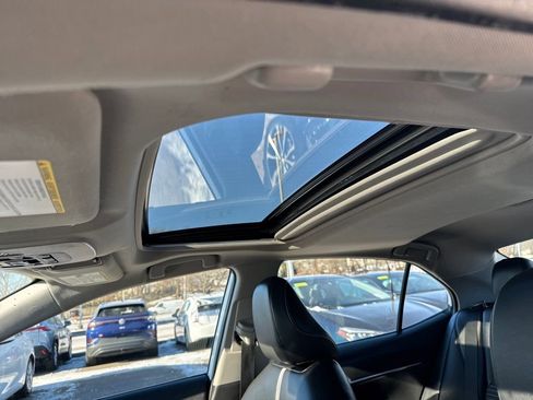 Used 2023 Toyota Camry SE image 15