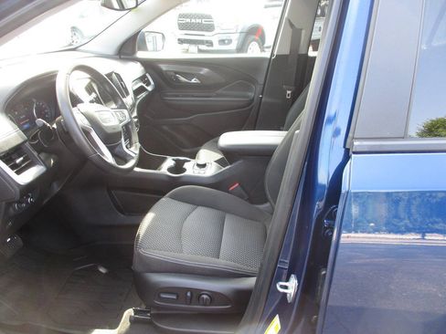 Used 2023 GMC Terrain SLE AWD/4WD image 17