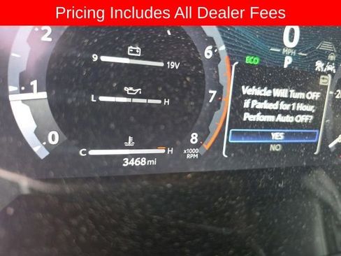 Used 2025 Toyota Tacoma TRD Sport AWD/4WD image 2