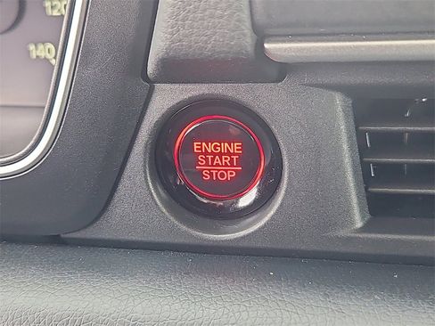 Used 2024 Honda Pilot Touring image 25