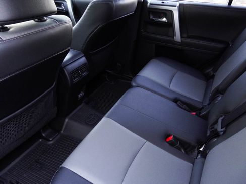 Used 2020 Toyota 4Runner SR5 Premium w/ Moonroof Package image 35