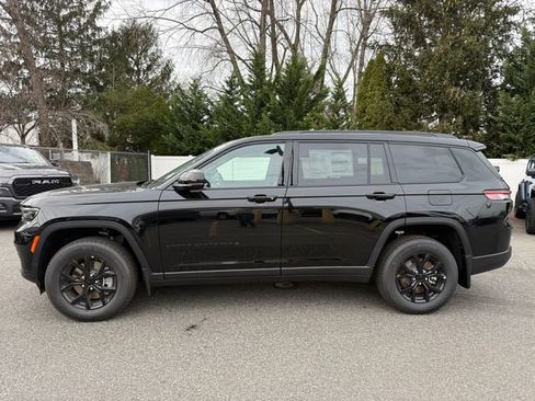 New 2025 Jeep Grand Cherokee L Altitude image 11