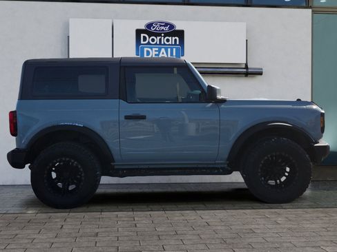 Used 2023 Ford Bronco 2-Door image 2