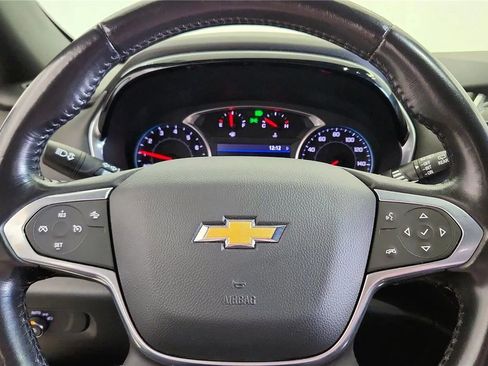 Used 2022 Chevrolet Traverse LT image 26