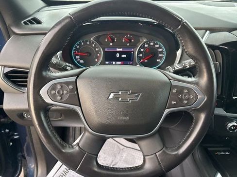 Used 2022 Chevrolet Traverse LT w/ Midnight/Sport Edition image 15