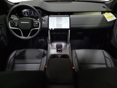 New 2025 Land Rover Discovery Sport Dynamic SE image 25