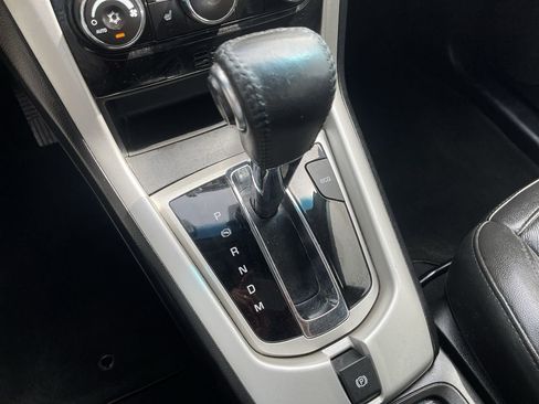 Used 2014 Chevrolet Captiva Sport LT w/ Convenience Package FWD image 14