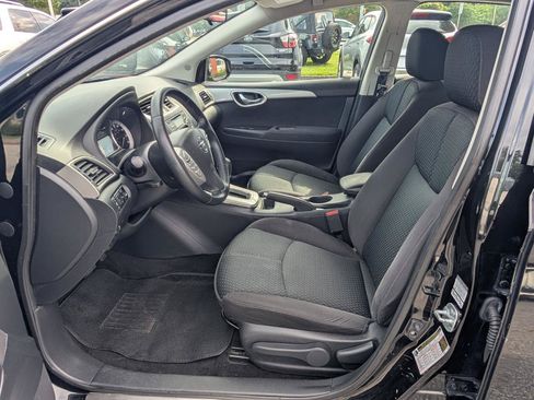Used 2014 Nissan Sentra SR w/ SR Driver Package FWD image 15