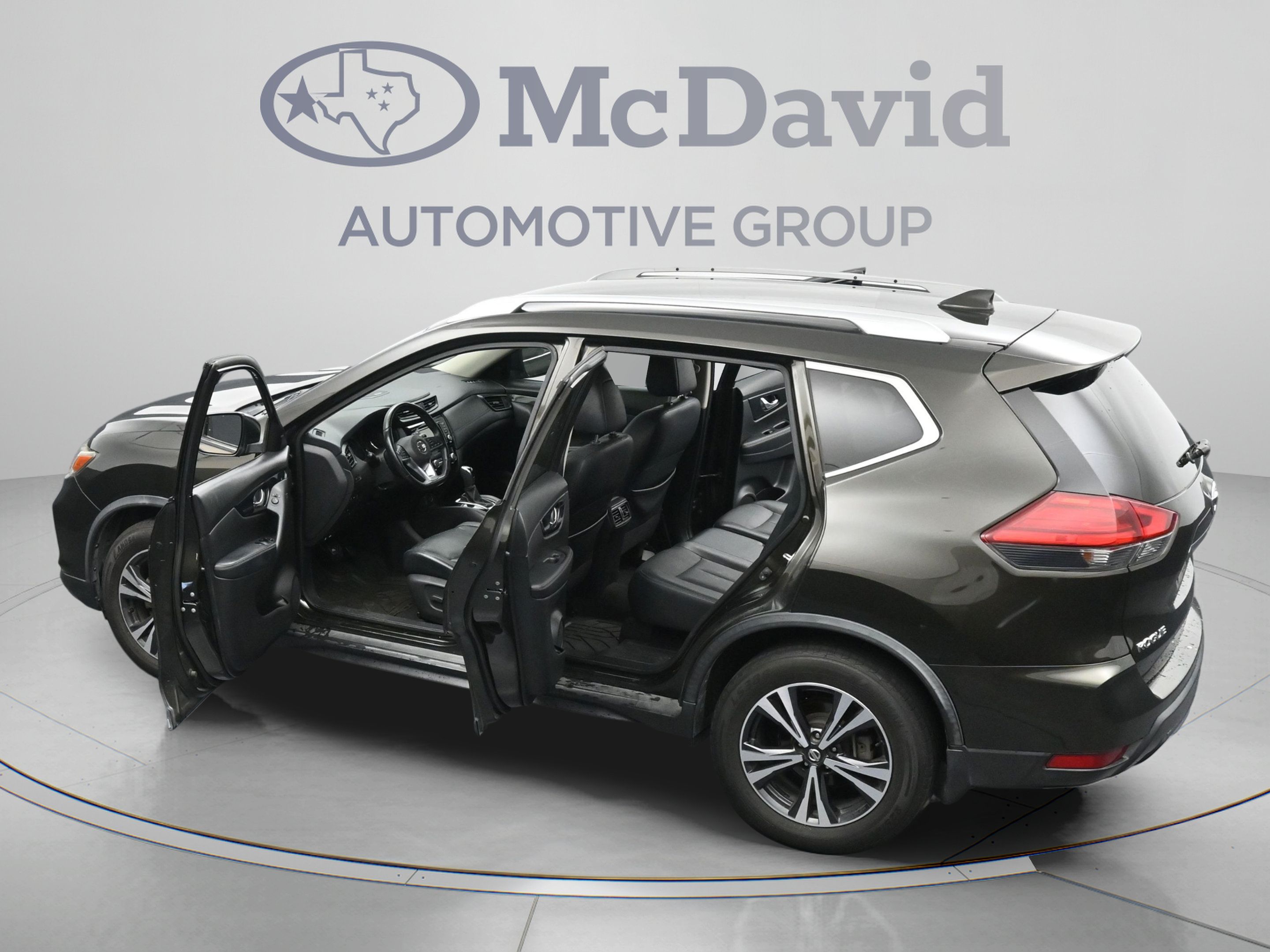 Used 2017 Nissan Rogue SL FWD image 44