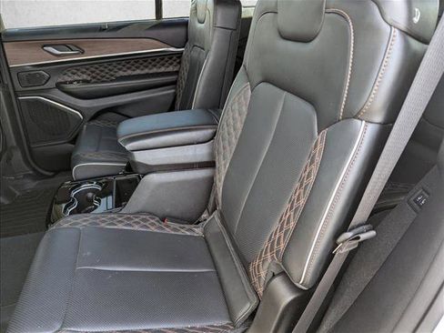 Used 2023 Jeep Grand Cherokee L Summit w/ Advanced Protech Group IV AWD/4WD image 27