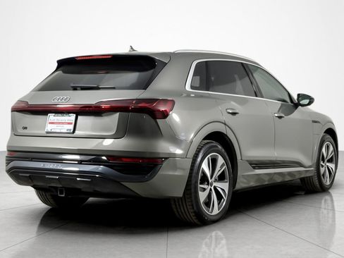Used 2024 Audi Q8 e-tron Prestige w/ Prestige Package AWD/4WD image 5