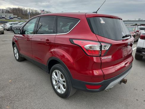 Used 2017 Ford Escape SE image 7