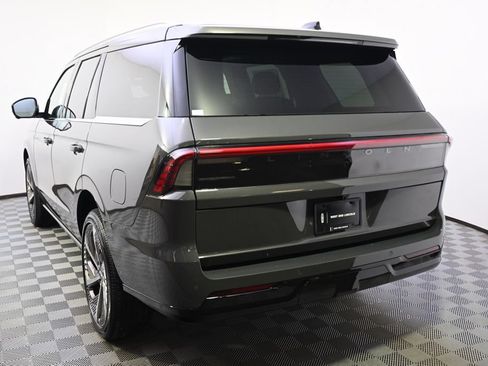 New 2026 Lincoln Navigator Black Label AWD/4WD image 4