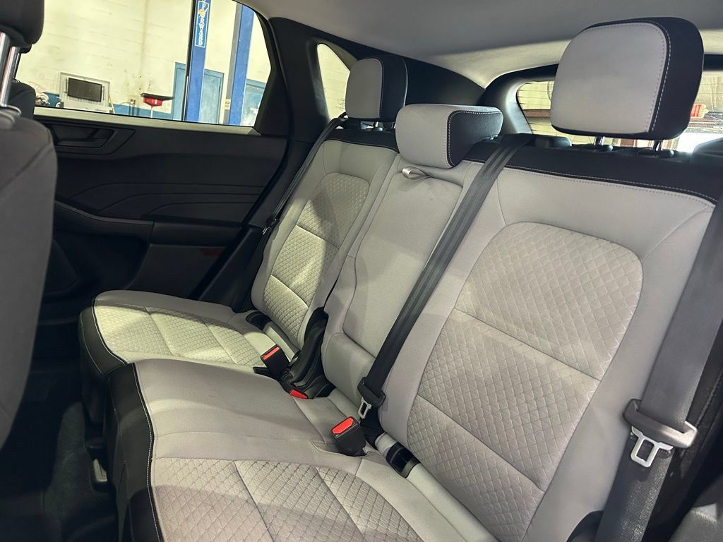 Used 2023 Ford Escape Active AWD/4WD image 35