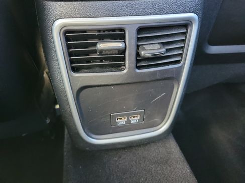 Used 2021 Chrysler 300 Touring L RWD image 17