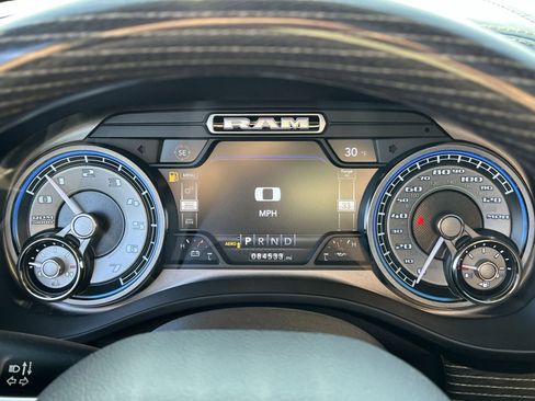 Used 2021 RAM 1500 Limited w/ Night Edition image 17