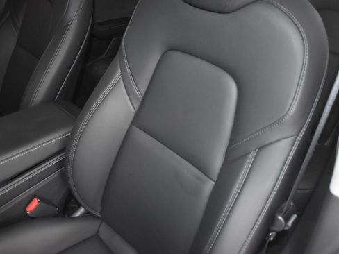 Used 2024 Tesla Model Y Long Range image 14