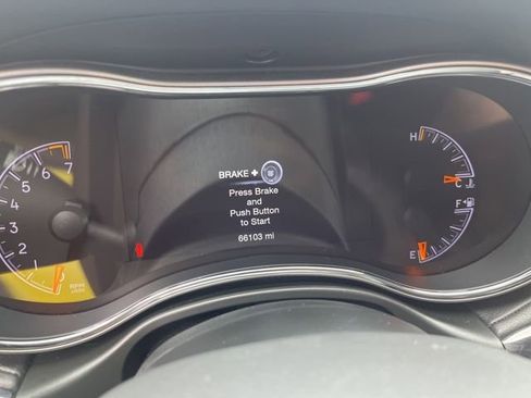 Certified 2021 Jeep Grand Cherokee Overland image 11