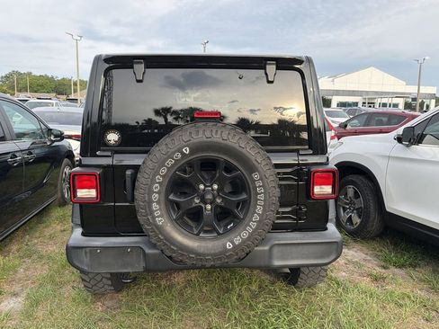 Used 2021 Jeep Wrangler Unlimited Sport AWD/4WD image 10