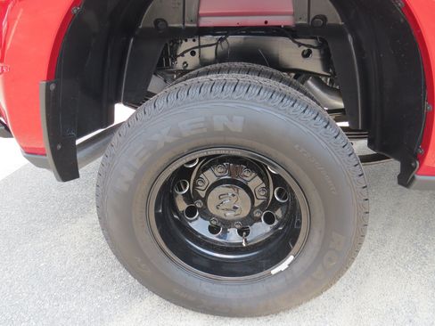 New 2026 RAM 3500 Big Horn AWD/4WD image 14