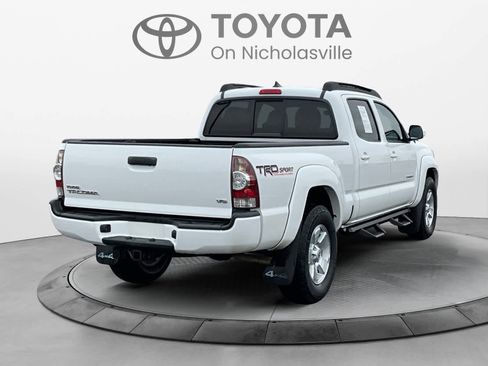 Used 2015 Toyota Tacoma 4x4 Double Cab w/ TRD Sport Package image 6