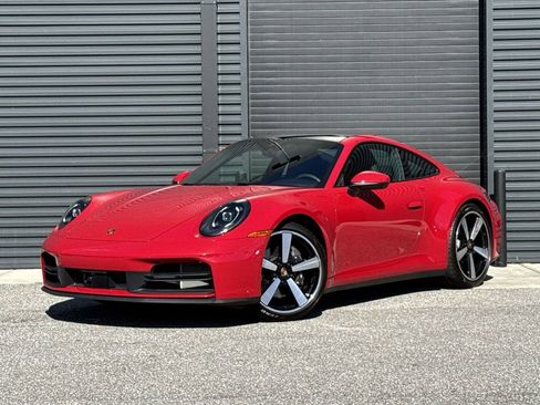 Used 2025 Porsche 911 Carrera image 1