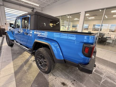 New 2026 Jeep Gladiator Sport image 7