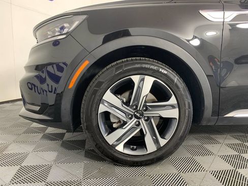 Used 2022 Kia Sorento SX Prestige image 12