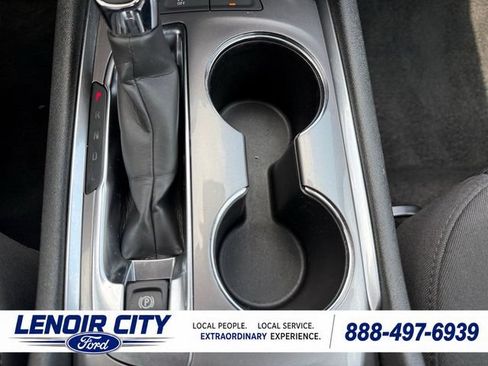 Used 2024 Chevrolet Malibu LT FWD image 28
