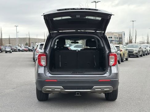 Used 2021 Ford Explorer XLT w/ Equipment Group 202A image 16