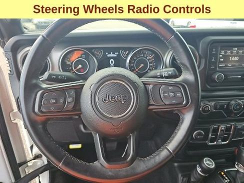 Used 2021 Jeep Gladiator Willys image 11