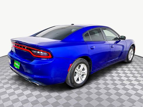 Used 2022 Dodge Charger SXT w/ Leather Interior Group image 10