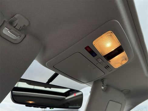 Used 2017 Subaru Forester 2.5i Limited image 30