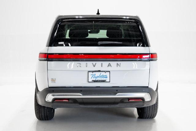 Used 2024 Rivian R1S Adventure Quad AWD/4WD image 28