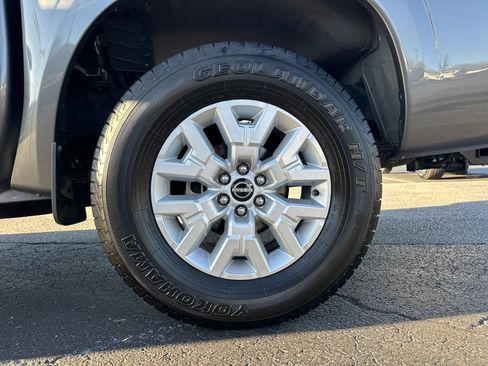 Used 2022 Nissan Frontier SV image 20