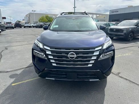 New 2026 Nissan Rogue Platinum w/ Platinum Premium Package AWD/4WD image 3