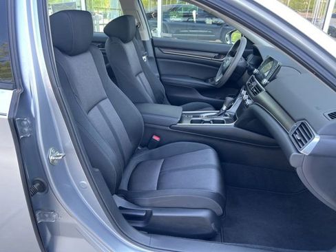 Used 2018 Honda Accord EX image 23