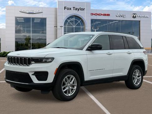 Certified 2025 Jeep Grand Cherokee Laredo X w/ Luxury Tech Group I AWD/4WD image 1