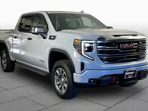 Used 2024 GMC Sierra 1500 AT4 w/ Technology Package image 3