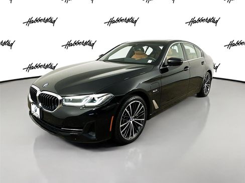 Used 2023 BMW 530e xDrive w/ Premium Package image 1