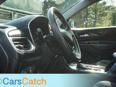 Used 2018 Chevrolet Equinox LT image 21