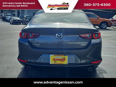 Used 2022 MAZDA MAZDA3 s image 4