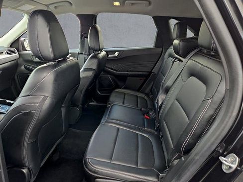 Certified 2023 Ford Escape Platinum AWD/4WD image 23