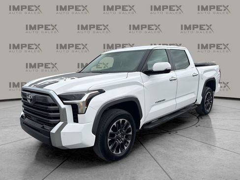 Used 2025 Toyota Tundra Limited AWD/4WD image 1