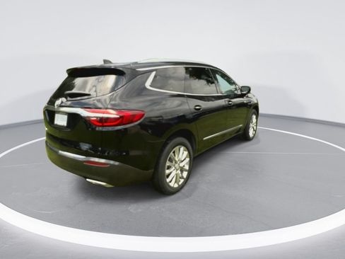 Used 2021 Buick Enclave Essence w/ Sound and Sites Package FWD image 8