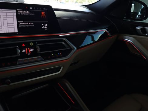 Used 2021 BMW X6 M50i w/ Executive Package image 29